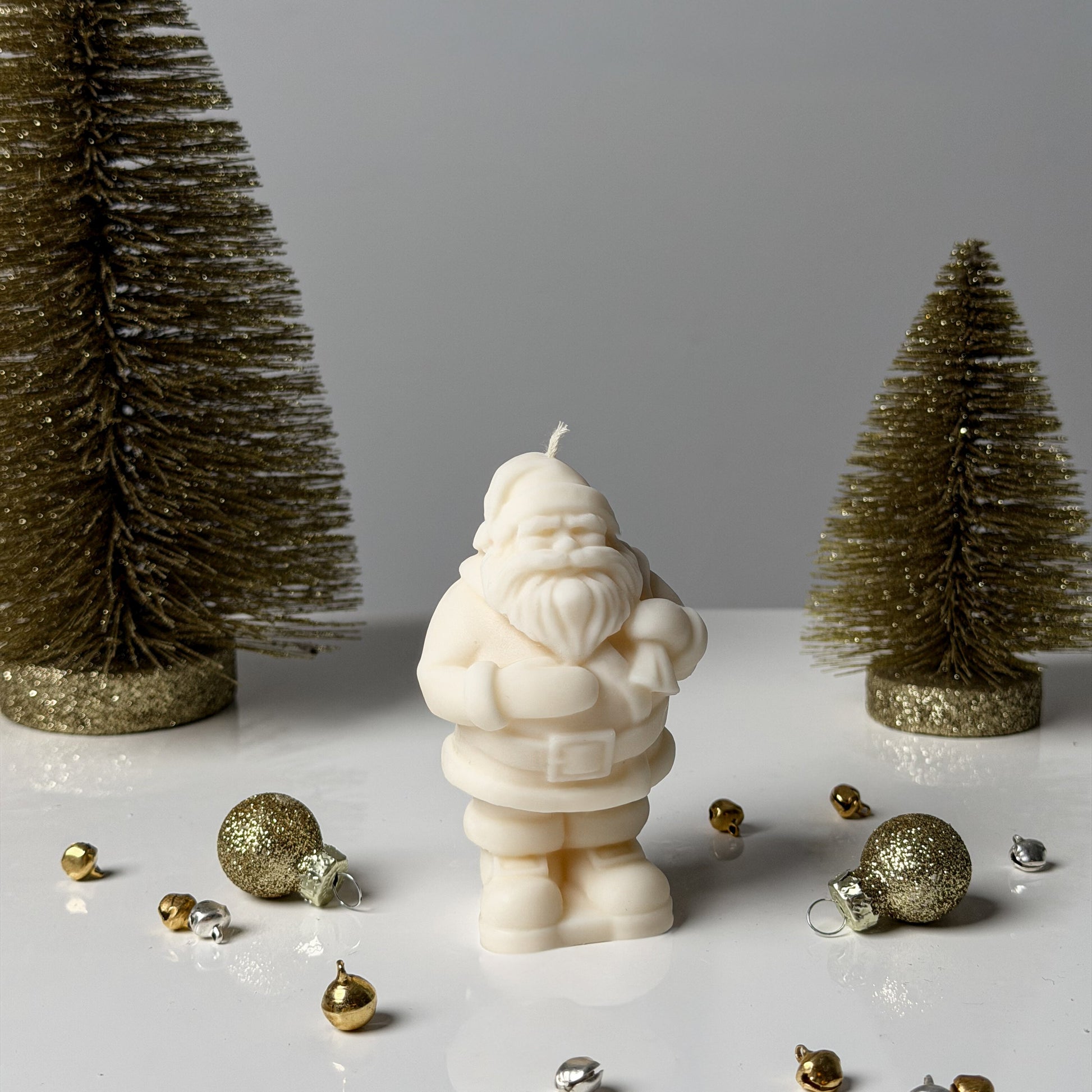 Handmade Santa Claus soy wax candle – Christmas home decor